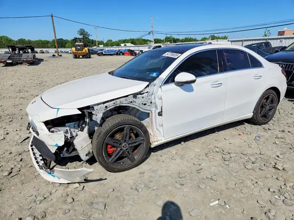 WDD3G4FB8KW020785 2019 MERCEDES-BENZ A-KLASSE - Image 1