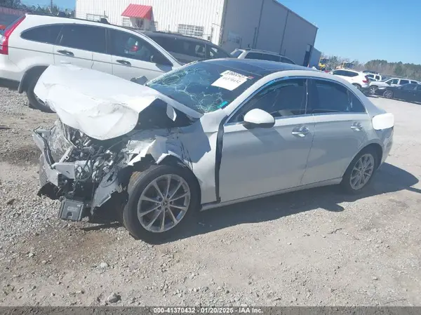 WDD3G4FB8LW038575 2020 MERCEDES-BENZ A-KLASSE - Image 2