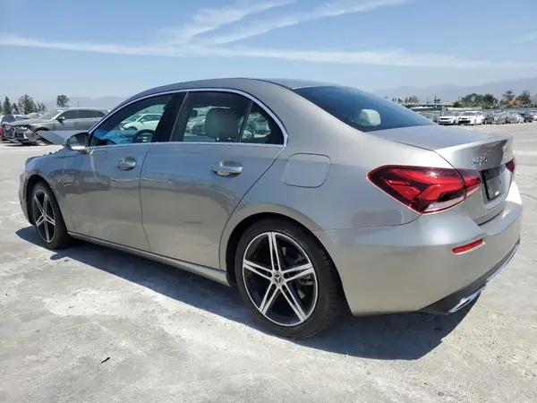 WDD3G4FB9KW002554 2019 MERCEDES-BENZ A-KLASSE - Image 2