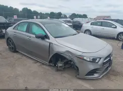 WDD3G4FBXKW021999 2019 MERCEDES-BENZ A-KLASSE