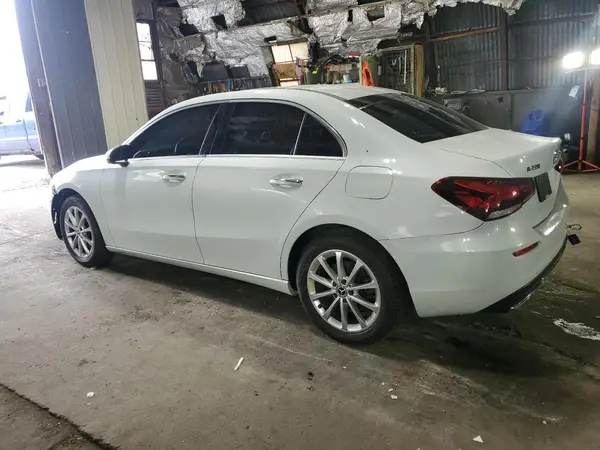 WDD3G4FBXKW028712 2019 MERCEDES-BENZ A-KLASSE - Image 2