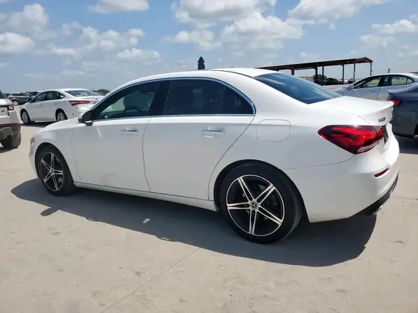 WDD3G4FBXKW031982 2019 MERCEDES-BENZ A-KLASSE - Image 2