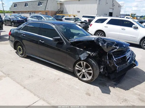 WDDHF8JB1GB184241 2016 MERCEDES-BENZ E-KLASSE - Image 1