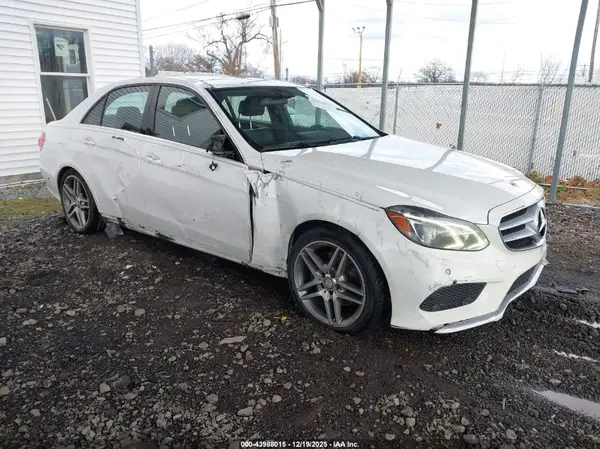WDDHF8JB1GB205251 2016 MERCEDES-BENZ E-KLASSE - Image 1