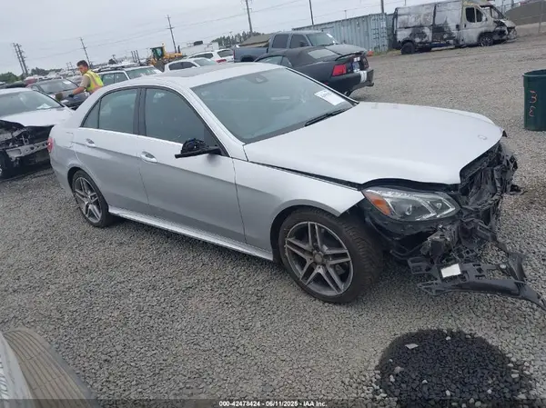 WDDHF8JB3GB292103 2016 MERCEDES-BENZ E-KLASSE - Image 1