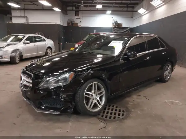 WDDHF8JB7GB301885 2016 MERCEDES-BENZ E-KLASSE - Image 2