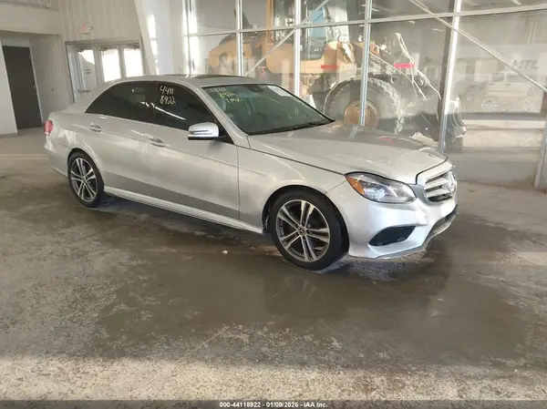 WDDHF8JB8GB193146 2016 MERCEDES-BENZ E-KLASSE