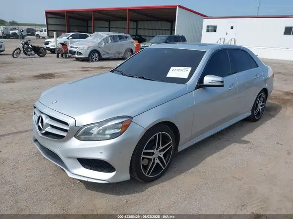 WDDHF8JB8GB225013 2016 MERCEDES-BENZ E-KLASSE - Image 2
