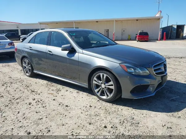 WDDHF8JB9GB268131 2016 MERCEDES-BENZ E-KLASSE - Image 1