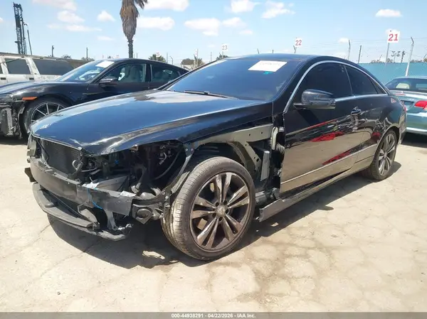 WDDKJ6FB8HF353442 2017 MERCEDES-BENZ E-KLASSE - Image 2