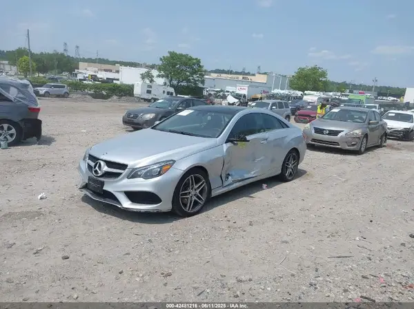 WDDKJ6HB9GF329193 2016 MERCEDES-BENZ E-KLASSE - Image 2