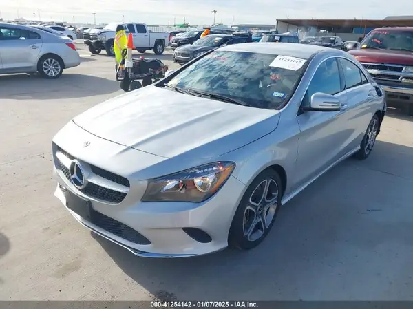 WDDSJ4EB0JN560523 2018 MERCEDES-BENZ CLA-KLASSE - Image 2