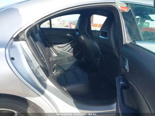 WDDSJ4EB0JN560523 2018 MERCEDES-BENZ CLA-KLASSE - Image 8