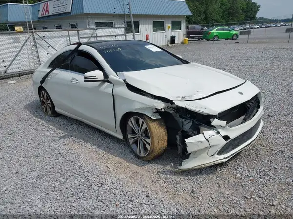WDDSJ4EB0JN606657 2018 MERCEDES-BENZ CLA-KLASSE - Image 1