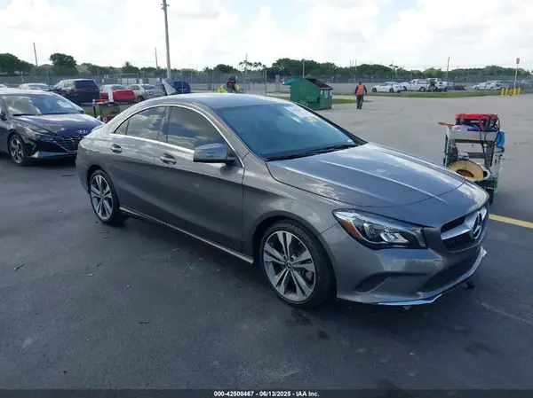 WDDSJ4EB0KN720613 2019 MERCEDES-BENZ CLA-KLASSE - Image 1