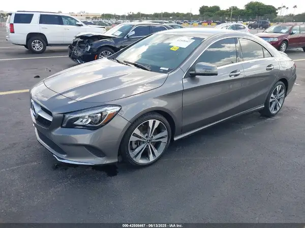 WDDSJ4EB0KN720613 2019 MERCEDES-BENZ CLA-KLASSE - Image 2