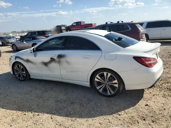 WDDSJ4EB0KN775529 2019 MERCEDES-BENZ CLA-KLASSE - Image 2