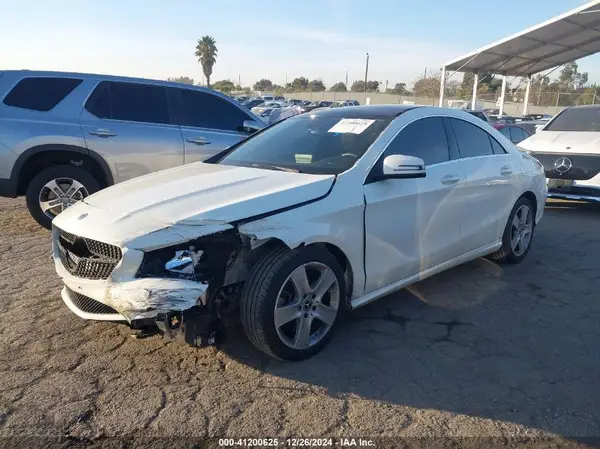 WDDSJ4EB1JN561132 2018 MERCEDES-BENZ CLA-KLASSE - Image 2