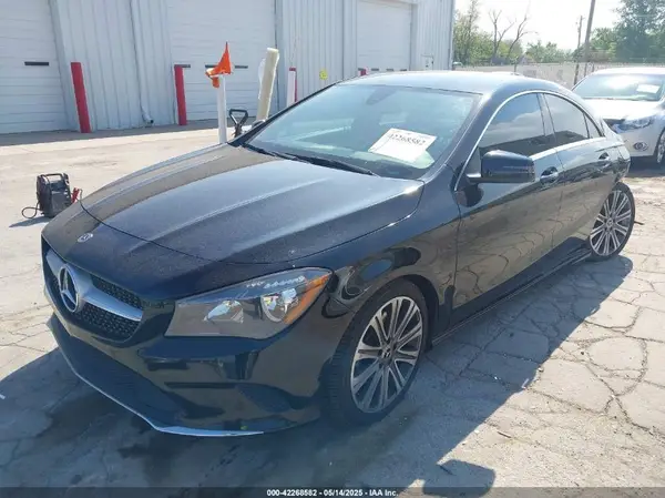 WDDSJ4EB1JN605355 2018 MERCEDES-BENZ CLA-KLASSE - Image 2