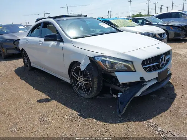 WDDSJ4EB1KN726095 2019 MERCEDES-BENZ CLA-KLASSE - Image 1
