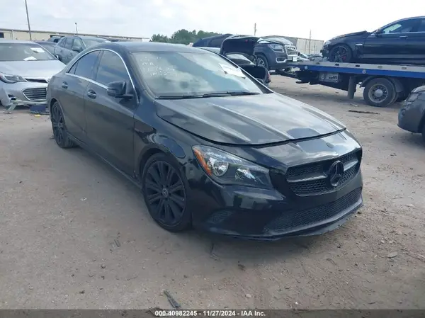 WDDSJ4EB2JN556229 2018 MERCEDES-BENZ CLA-KLASSE - Image 1