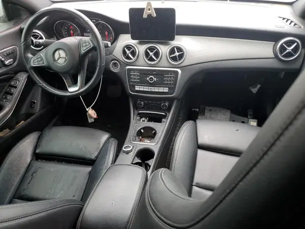 WDDSJ4EB2KN760739 2019 MERCEDES-BENZ CLA-KLASSE - Image 8
