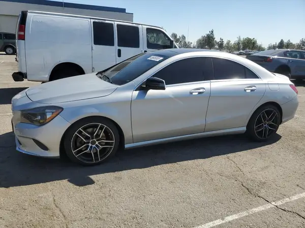 WDDSJ4EB3JN533252 2018 MERCEDES-BENZ CLA-KLASSE - Image 1