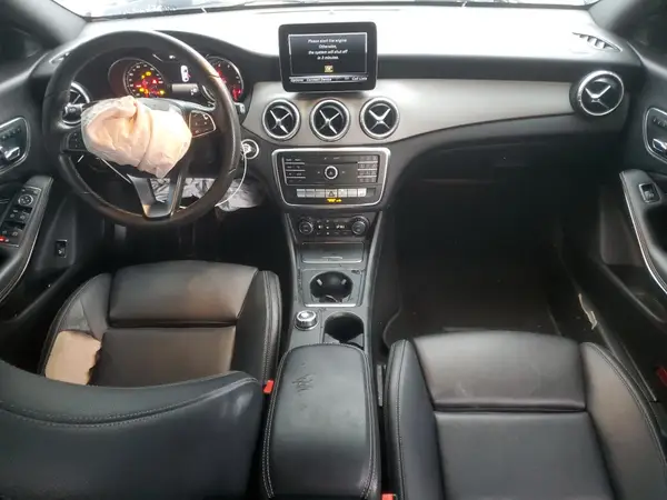 WDDSJ4EB3JN637532 2018 MERCEDES-BENZ CLA-KLASSE - Image 8