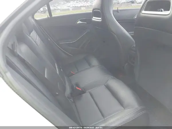 WDDSJ4EB4GN338592 2016 MERCEDES-BENZ CLA-KLASSE - Image 8