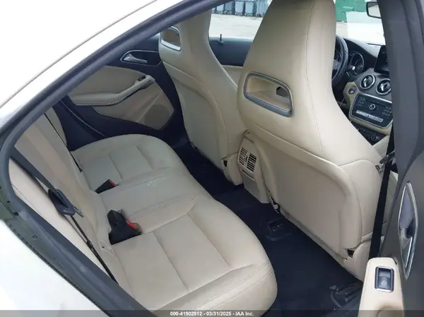 WDDSJ4EB4JN563585 2018 MERCEDES-BENZ CLA-KLASSE - Image 8