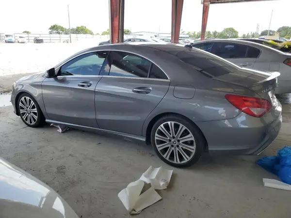 WDDSJ4EB4JN615989 2018 MERCEDES-BENZ CLA-KLASSE - Image 2