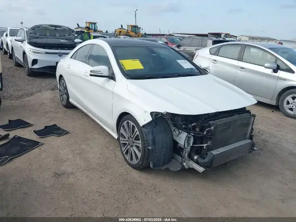 WDDSJ4EB4JN676582 2018 MERCEDES-BENZ CLA-KLASSE - Image 1