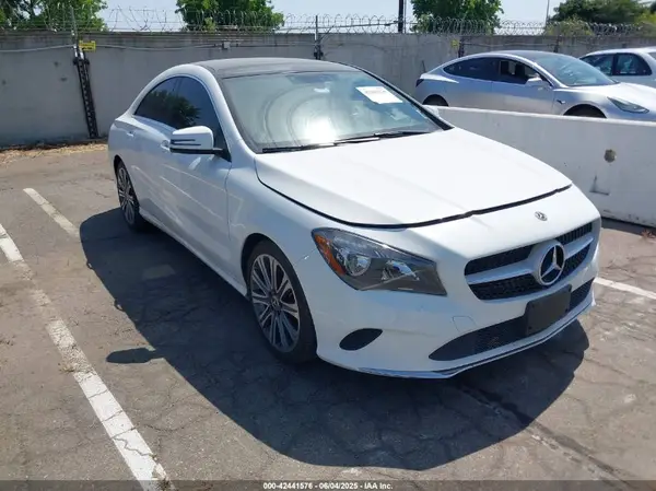 WDDSJ4EB4KN719271 2019 MERCEDES-BENZ CLA-KLASSE - Image 1