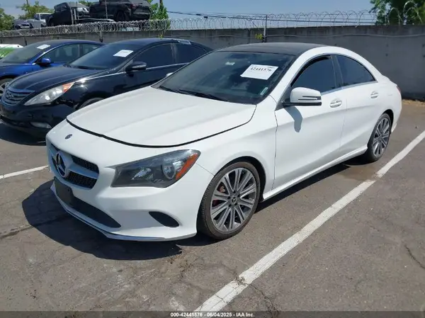 WDDSJ4EB4KN719271 2019 MERCEDES-BENZ CLA-KLASSE - Image 2