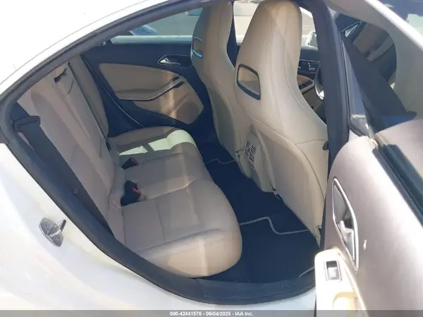 WDDSJ4EB4KN719271 2019 MERCEDES-BENZ CLA-KLASSE - Image 8