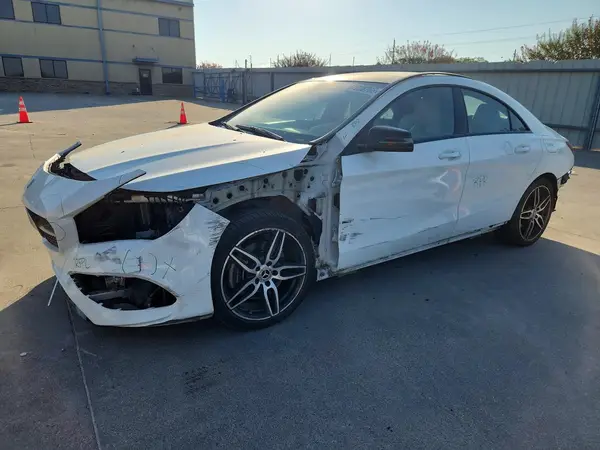 WDDSJ4EB4KN724969 2019 MERCEDES-BENZ CLA-KLASSE - Image 1