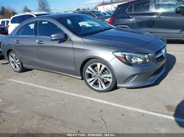 WDDSJ4EB4KN774593 2019 MERCEDES-BENZ CLA-KLASSE - Image 1