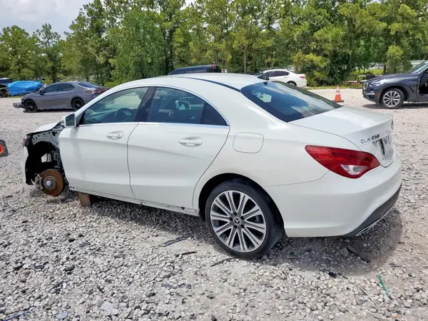 WDDSJ4EB5JN526433 2018 MERCEDES-BENZ CLA-KLASSE - Image 2
