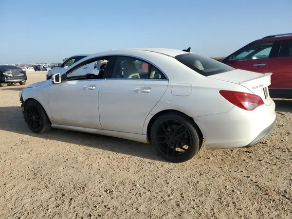 WDDSJ4EB5JN672637 2018 MERCEDES-BENZ CLA-KLASSE - Image 2