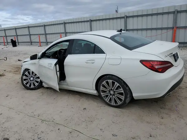 WDDSJ4EB6HN471243 2017 MERCEDES-BENZ CLA-KLASSE - Image 2