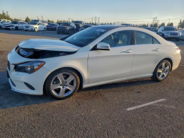 WDDSJ4EB6JN537425 2018 MERCEDES-BENZ CLA-KLASSE - Image 1