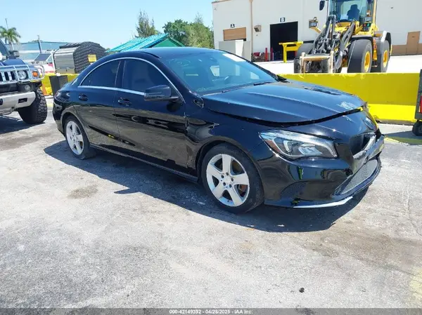 WDDSJ4EB6KN744687 2019 MERCEDES-BENZ CLA-KLASSE - Image 1