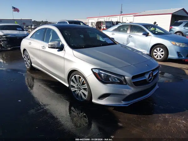 WDDSJ4EB7JN577318 2018 MERCEDES-BENZ CLA-KLASSE - Image 1