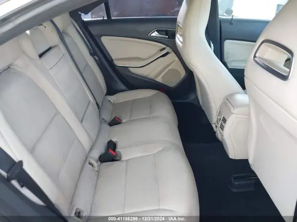 WDDSJ4EB7JN584432 2018 MERCEDES-BENZ CLA-KLASSE - Image 8