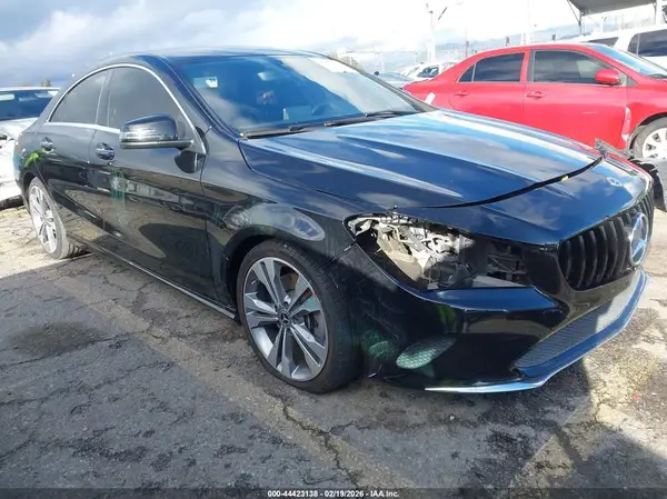 WDDSJ4EB7JN653183 2018 MERCEDES-BENZ CLA-KLASSE - Image 1