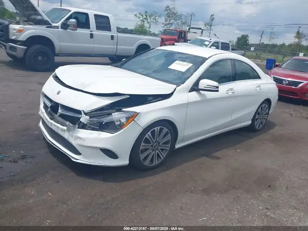 WDDSJ4EB7JN677290 2018 MERCEDES-BENZ CLA-KLASSE - Image 2