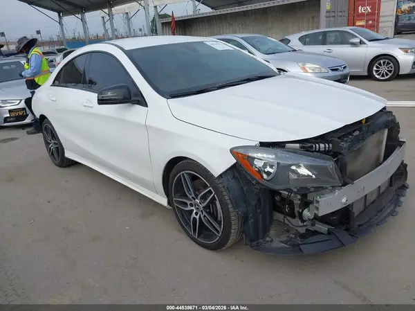 WDDSJ4EB7KN704943 2019 MERCEDES-BENZ CLA-KLASSE - Image 1