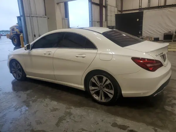 WDDSJ4EB7KN758386 2019 MERCEDES-BENZ CLA-KLASSE - Image 2