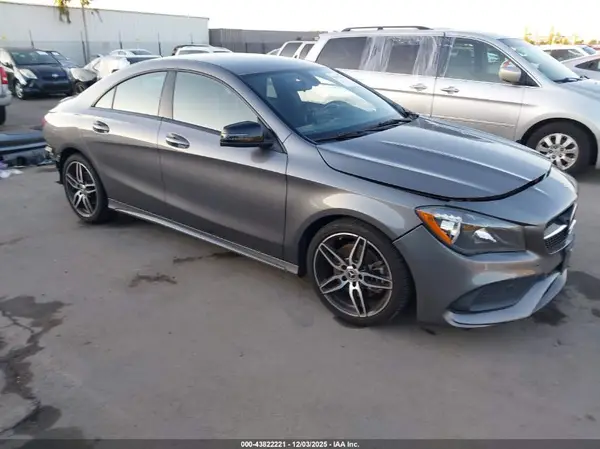 WDDSJ4EB7KN771204 2019 MERCEDES-BENZ CLA-KLASSE - Image 1