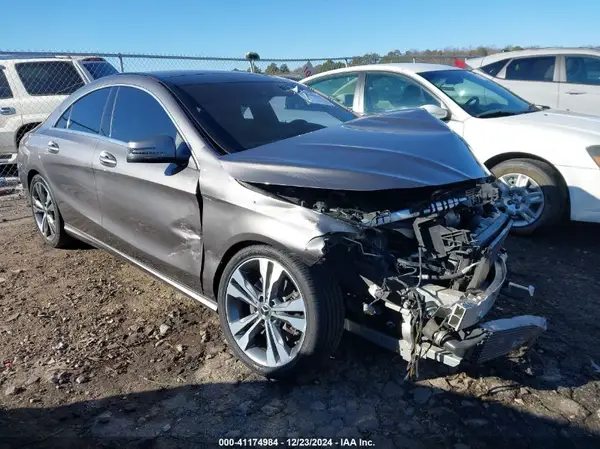 WDDSJ4EB8JN518407 2018 MERCEDES-BENZ CLA-KLASSE - Image 1